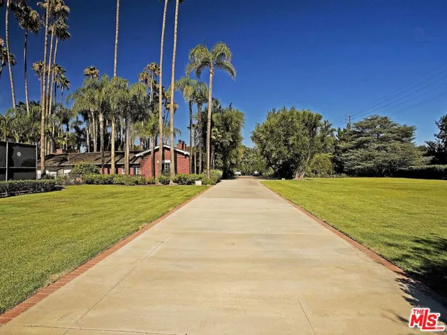 17545 Parthenia Street, Sherwood Forest, California 91325