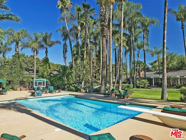 17545 Parthenia Street, Sherwood Forest, California 91325