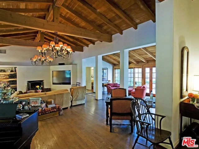 17545 Parthenia Street, Sherwood Forest, California 91325
