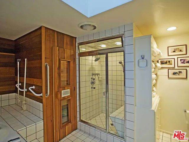 17545 Parthenia Street, Sherwood Forest, California 91325