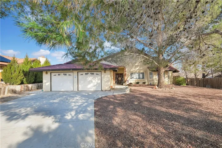 26801 Red Coach Lane, Helendale, California 92342