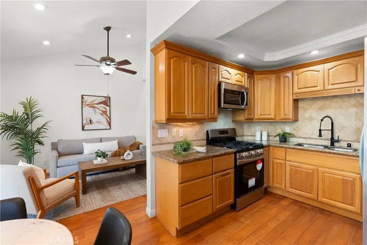2277 Pacific Avenue A103, Costa Mesa, California 92627