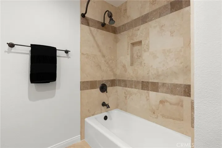 2277 Pacific Avenue A103, Costa Mesa, California 92627