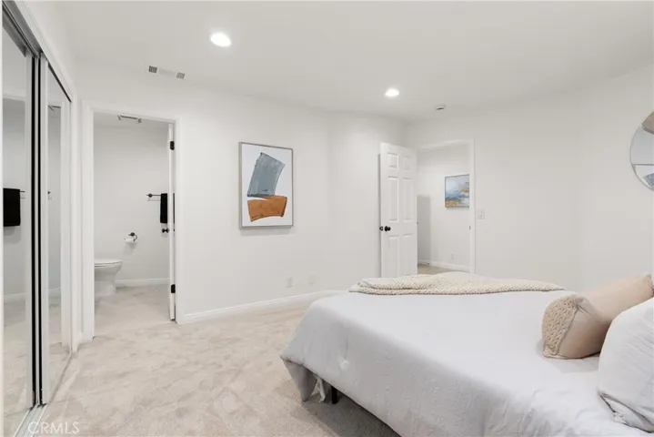 2277 Pacific Avenue A103, Costa Mesa, California 92627