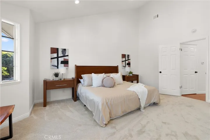 2277 Pacific Avenue A103, Costa Mesa, California 92627