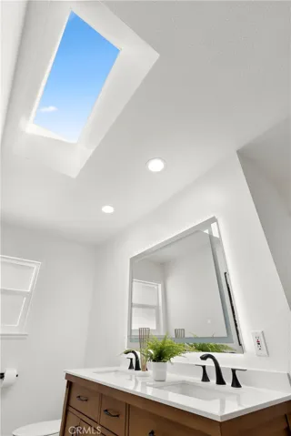 2277 Pacific Avenue A103, Costa Mesa, California 92627