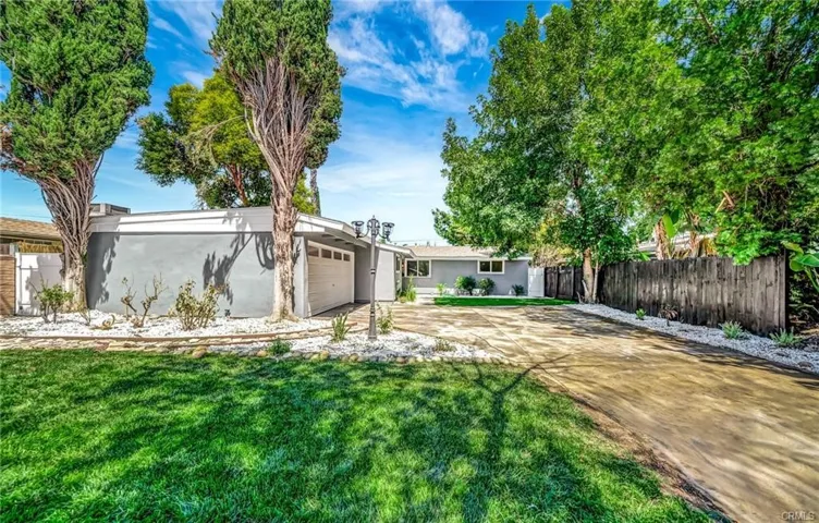 20641 Archwood Street, Winnetka, California 91306