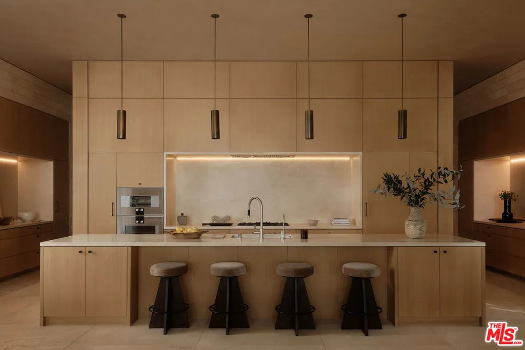 9214 Nightingale Drive, West Hollywood, California 90069 home-pic-4
