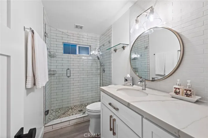 210 Collins Avenue, Newport Beach, California 92662