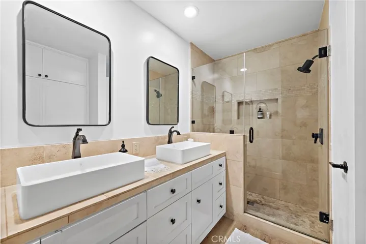 210 Collins Avenue, Newport Beach, California 92662