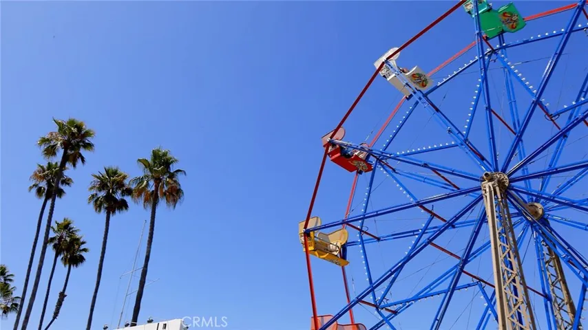 210 Collins Avenue, Newport Beach, California 92662