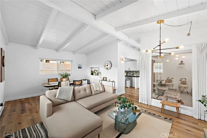210 Collins Avenue, Newport Beach, California 92662