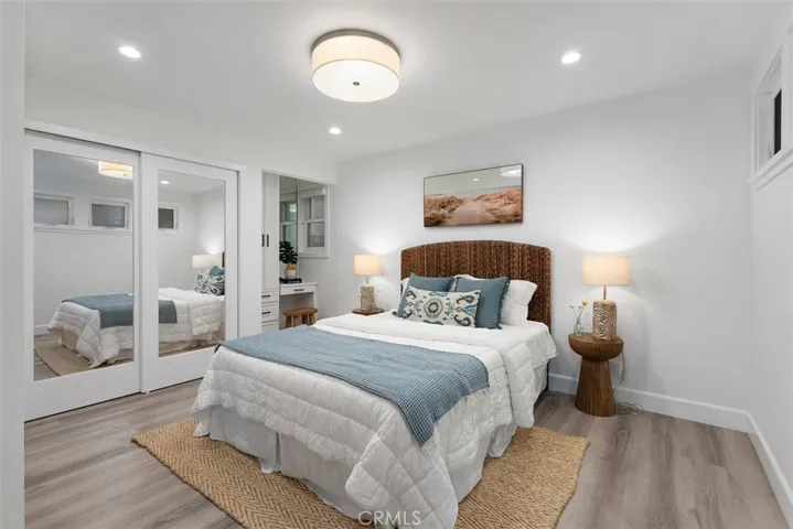 210 Collins Avenue, Newport Beach, California 92662