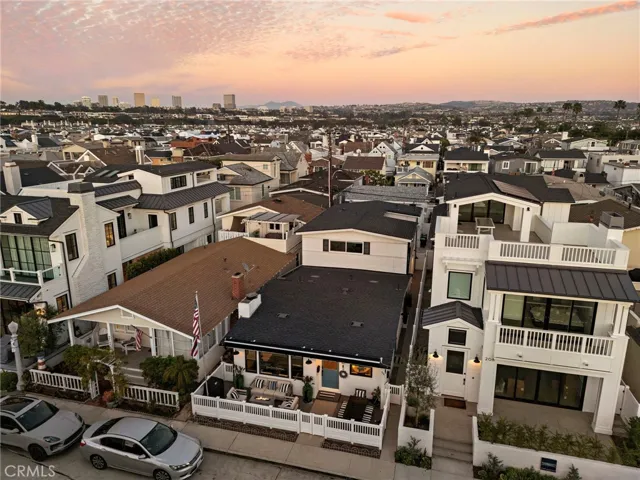 210 Collins Avenue, Newport Beach, California 92662