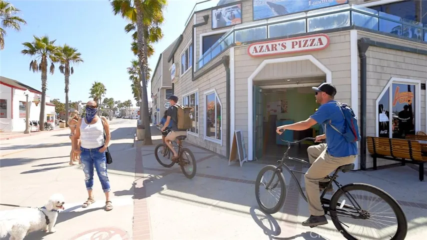 210 Collins Avenue, Newport Beach, California 92662