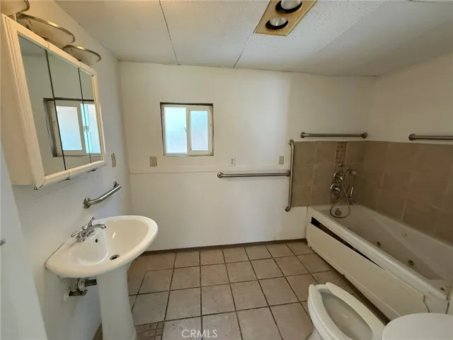 4024 E State Hwy 20, Nice, California 95464