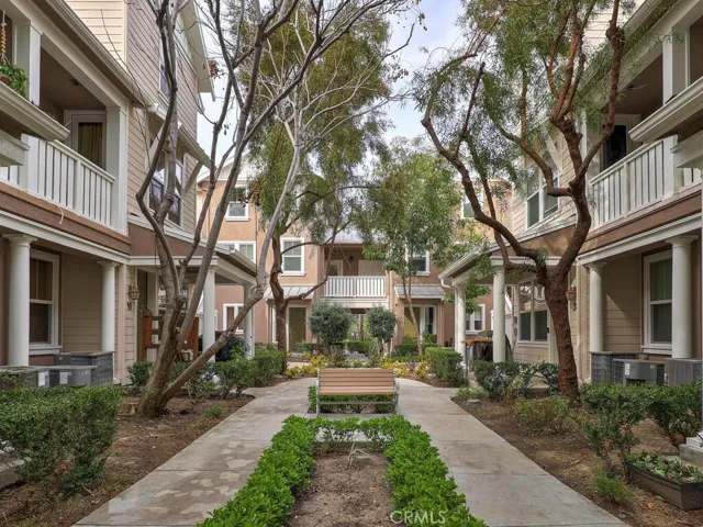 Quaint courtyard entry