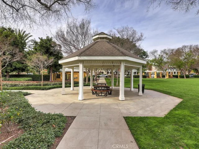 26 Valmont Way, Ladera Ranch, California 92694