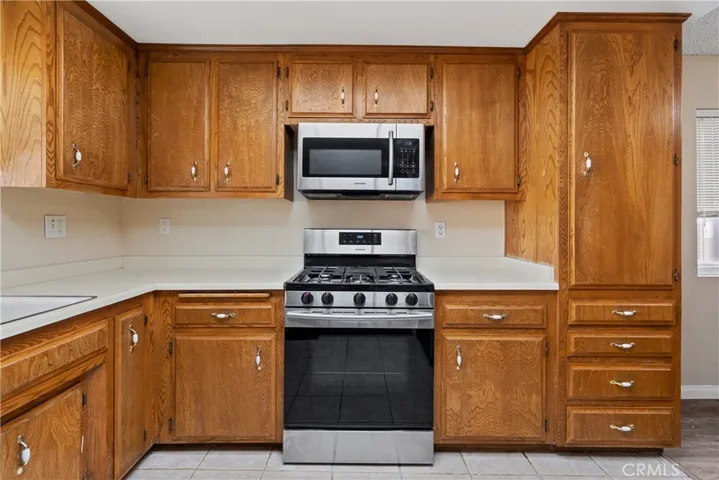 2223 El Rancho Circle, Hemet, California 92545