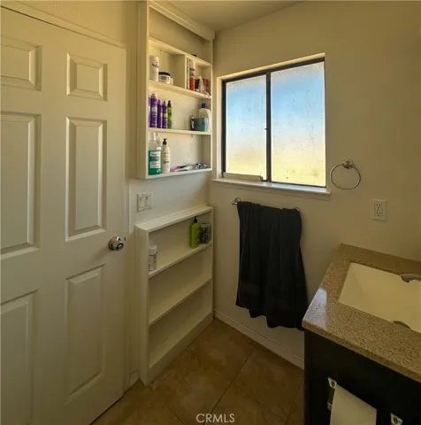 11025 7th Avenue, Hesperia, California 92345