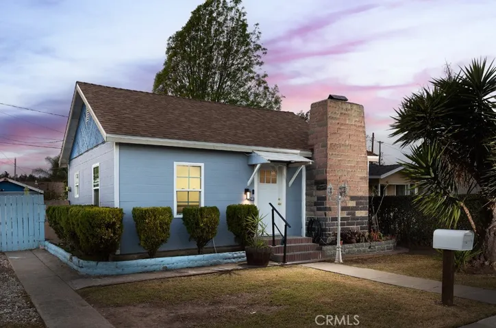 1918 S Halladay St., Santa Ana, California 92707