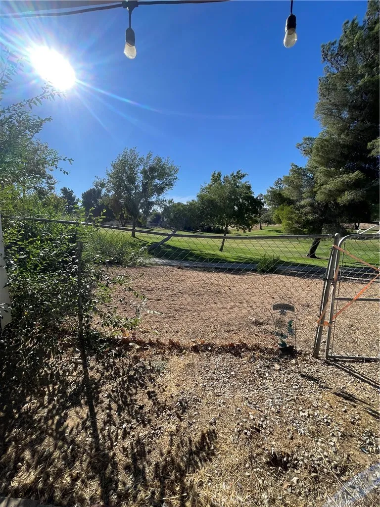 14172 La Paz Drive, Victorville, California 92395 home-pic-30