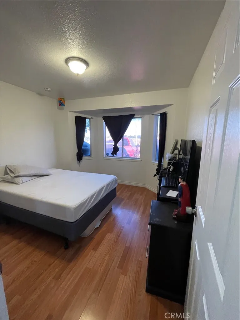 14172 La Paz Drive, Victorville, California 92395 home-pic-19