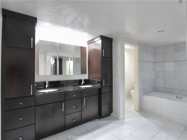 917 Lombard Court, Costa Mesa, California 92626