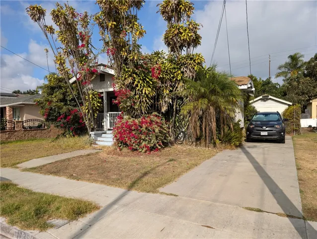 1735 W Cameron Street, Long Beach, California 90810