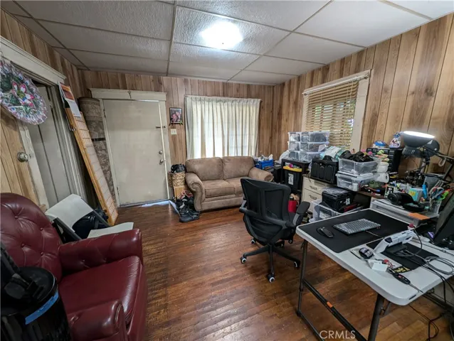 1735 W Cameron Street, Long Beach, California 90810