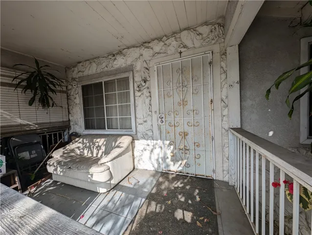 1735 W Cameron Street, Long Beach, California 90810