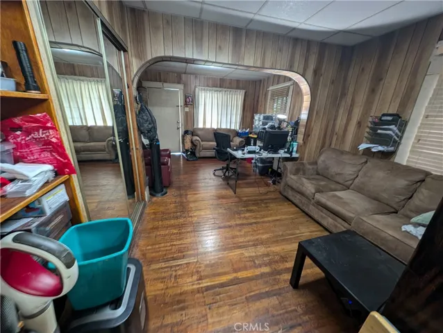 1735 W Cameron Street, Long Beach, California 90810
