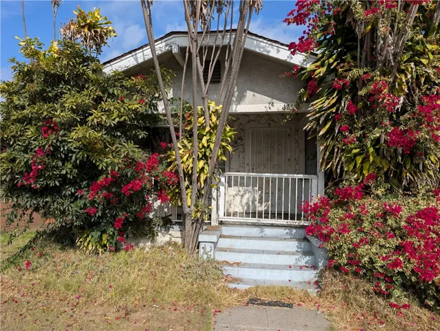 1735 W Cameron Street, Long Beach, California 90810
