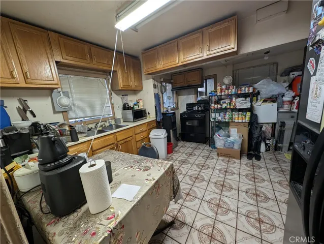 1735 W Cameron Street, Long Beach, California 90810