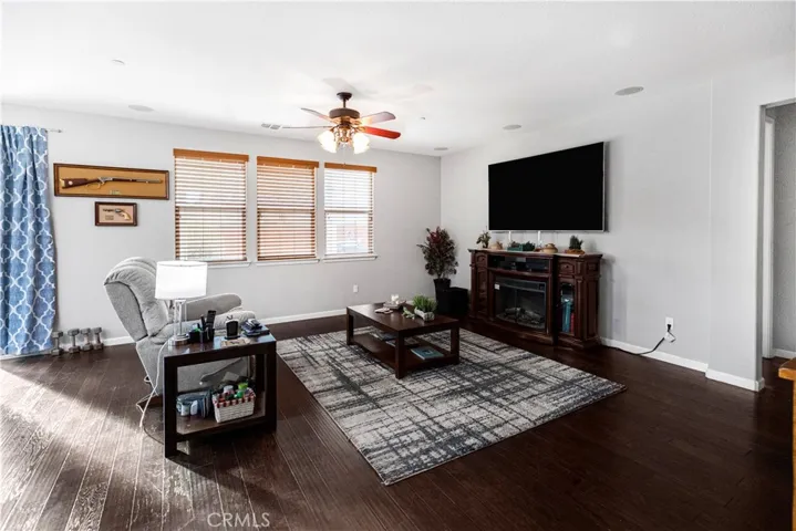 4883 Langley Way, Merced, California 95348