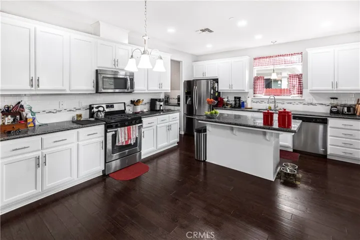 4883 Langley Way, Merced, California 95348