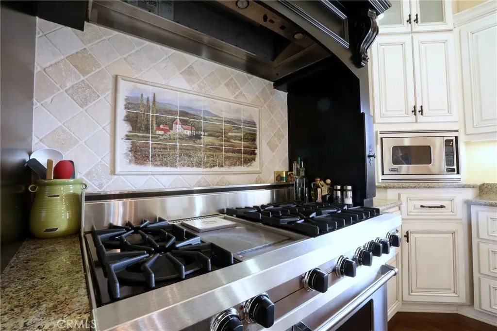 3715 W Avenue M 11, Lancaster, California 93536 home-pic-13