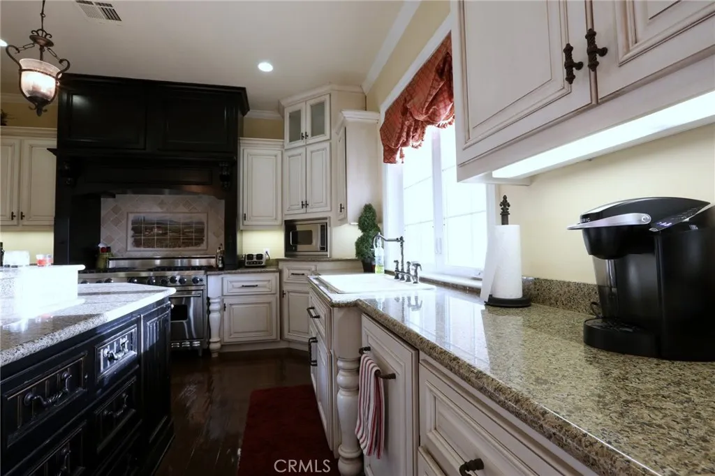 3715 W Avenue M 11, Lancaster, California 93536 home-pic-12