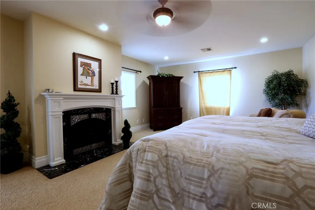 3715 W Avenue M 11, Lancaster, California 93536 home-pic-22