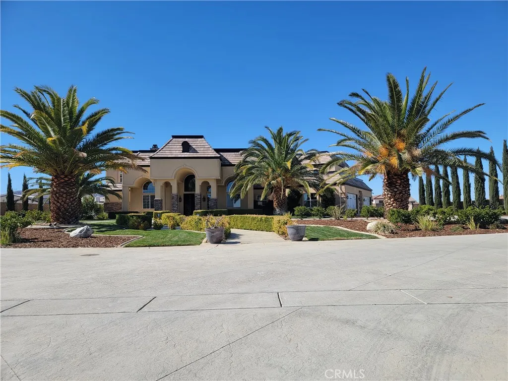 3715 W Avenue M 11, Lancaster, California 93536 home-pic-2