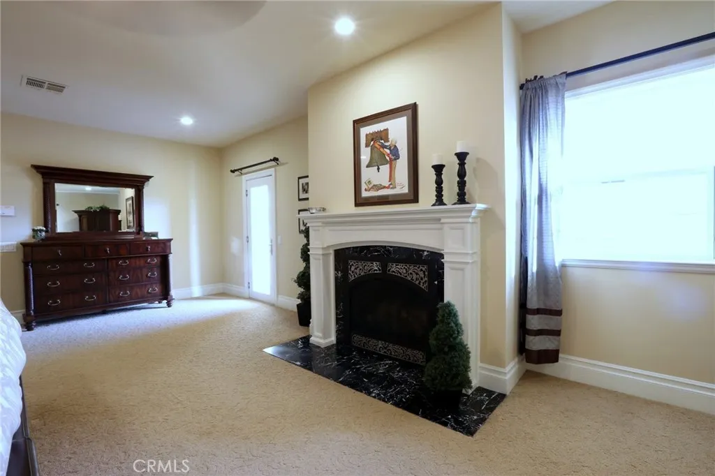 3715 W Avenue M 11, Lancaster, California 93536 home-pic-24