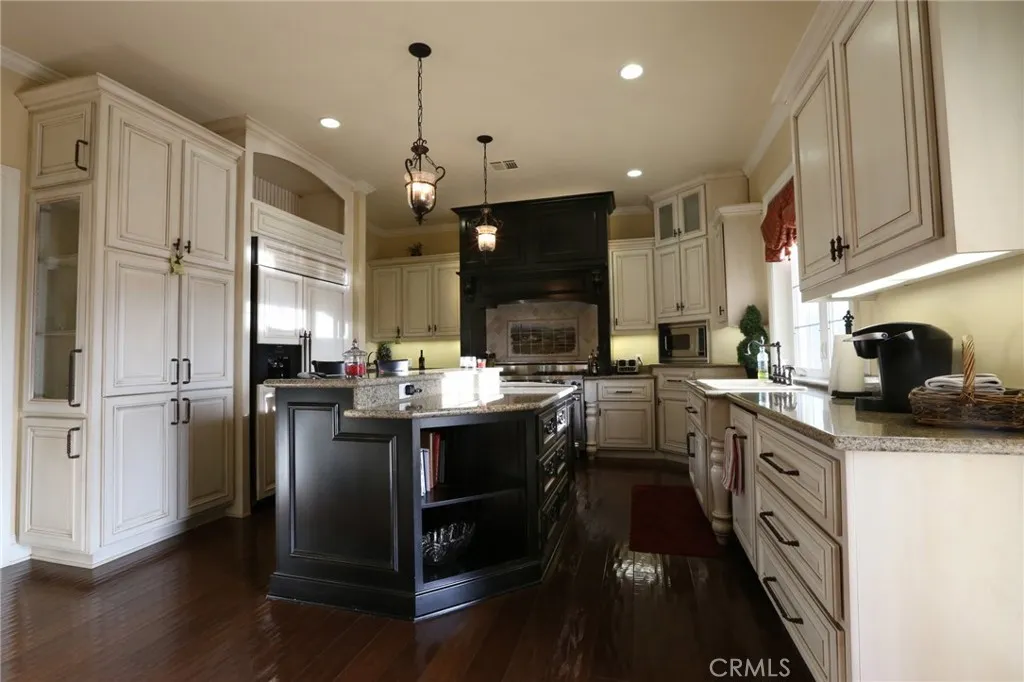 3715 W Avenue M 11, Lancaster, California 93536 home-pic-11