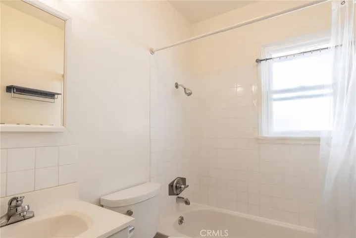 16916 S Harvard Boulevard, Gardena, California 90247