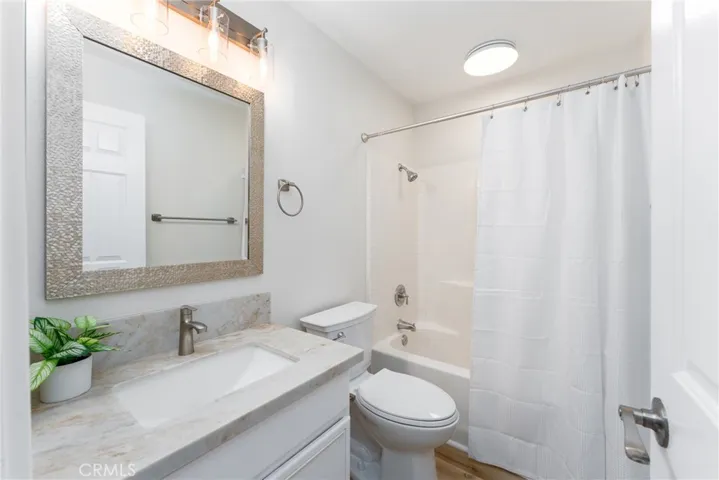 Bathroom downstairs