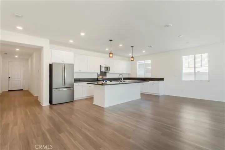 30858 Windy Ridge Way, Menifee, California 92584