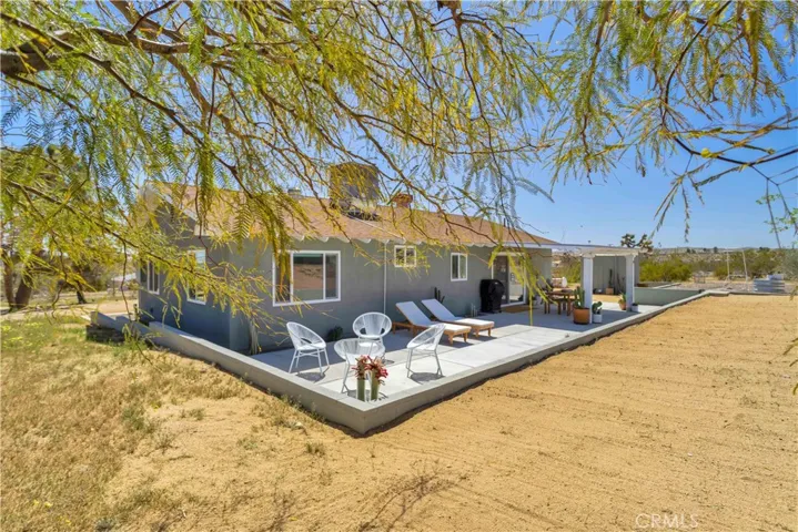 230 Delgada Avenue, Yucca Valley, California 92284