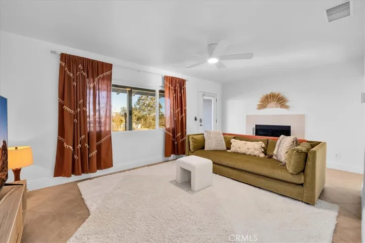 230 Delgada Avenue, Yucca Valley, California 92284