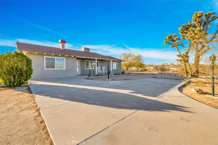230 Delgada Avenue, Yucca Valley, California 92284