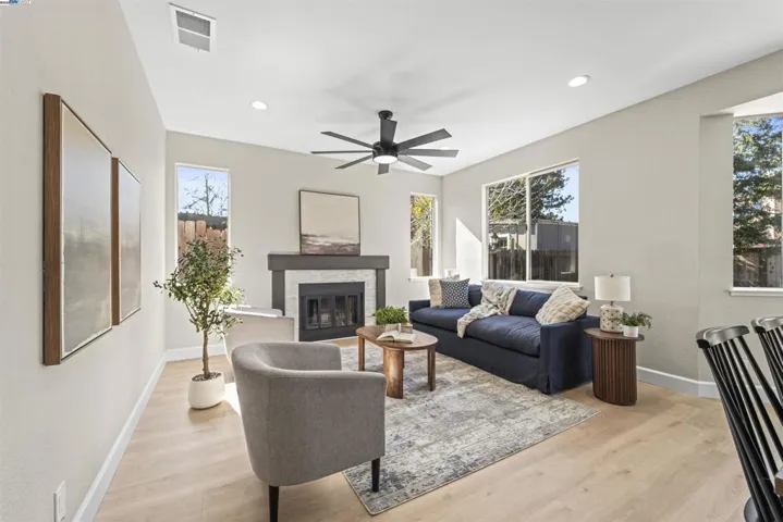 1458 Rutherford Ln, Oakley, California 94561