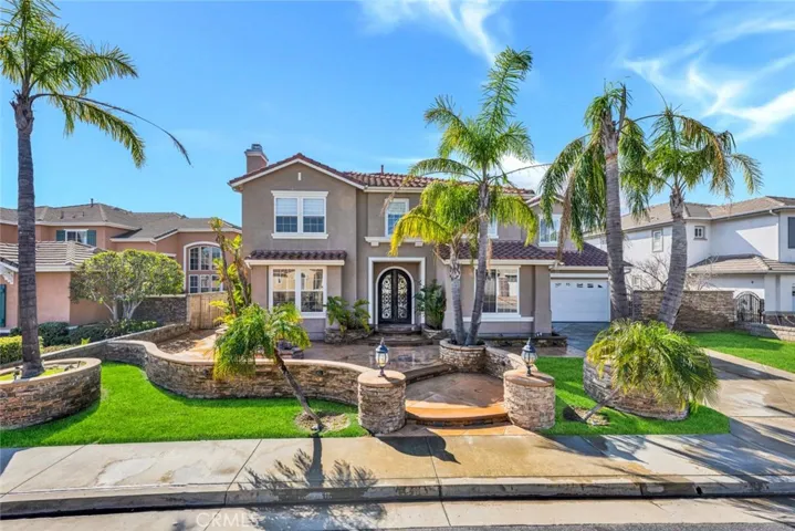 This estate is just as amazing in the daylight! You're not dreaming! It's just magnificent!
